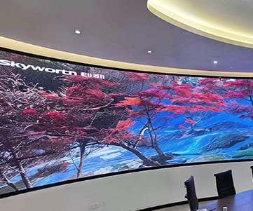 P1.25 Indoor LED Curved Display for
