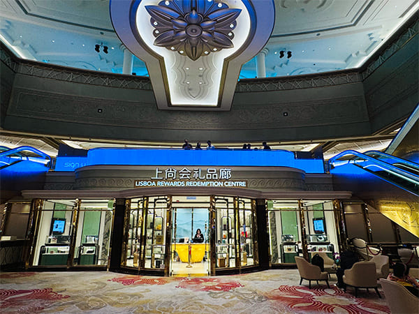 A Seamless Visual Presentation Over Luxury: Transparent LED Film Screen Mounted o