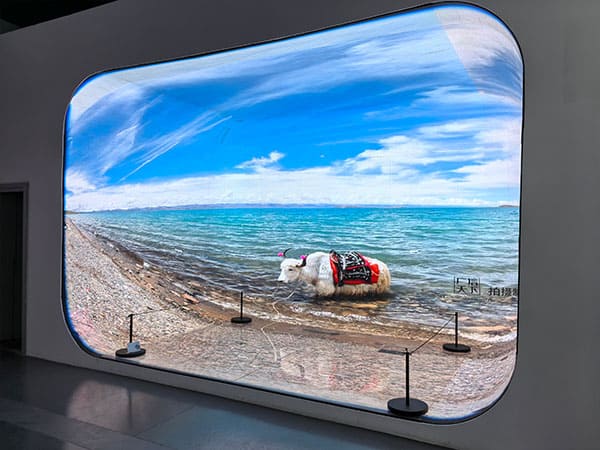 Unfolding Visual Perfection with the Arc Cave Immersive LED Display: Distortion-Free, Seamless, and Astoundingly Real
