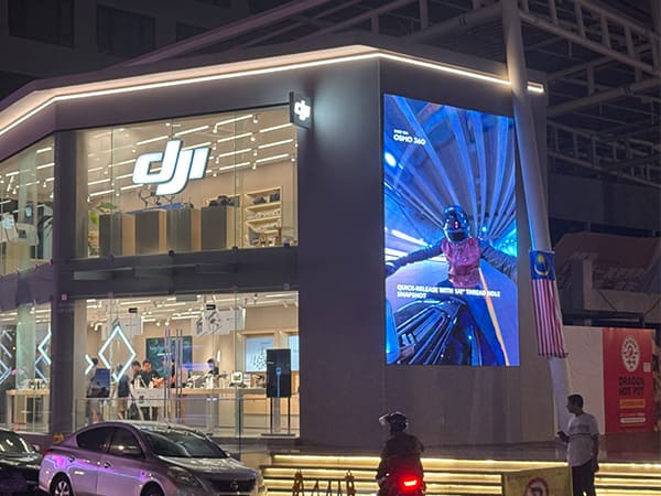 Promoting Brand Recognition and Visibility with the SFC Series Outdoor LED Displa