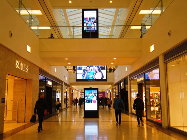 Commercial LED Displays for Shopping Mall Advertising Screens