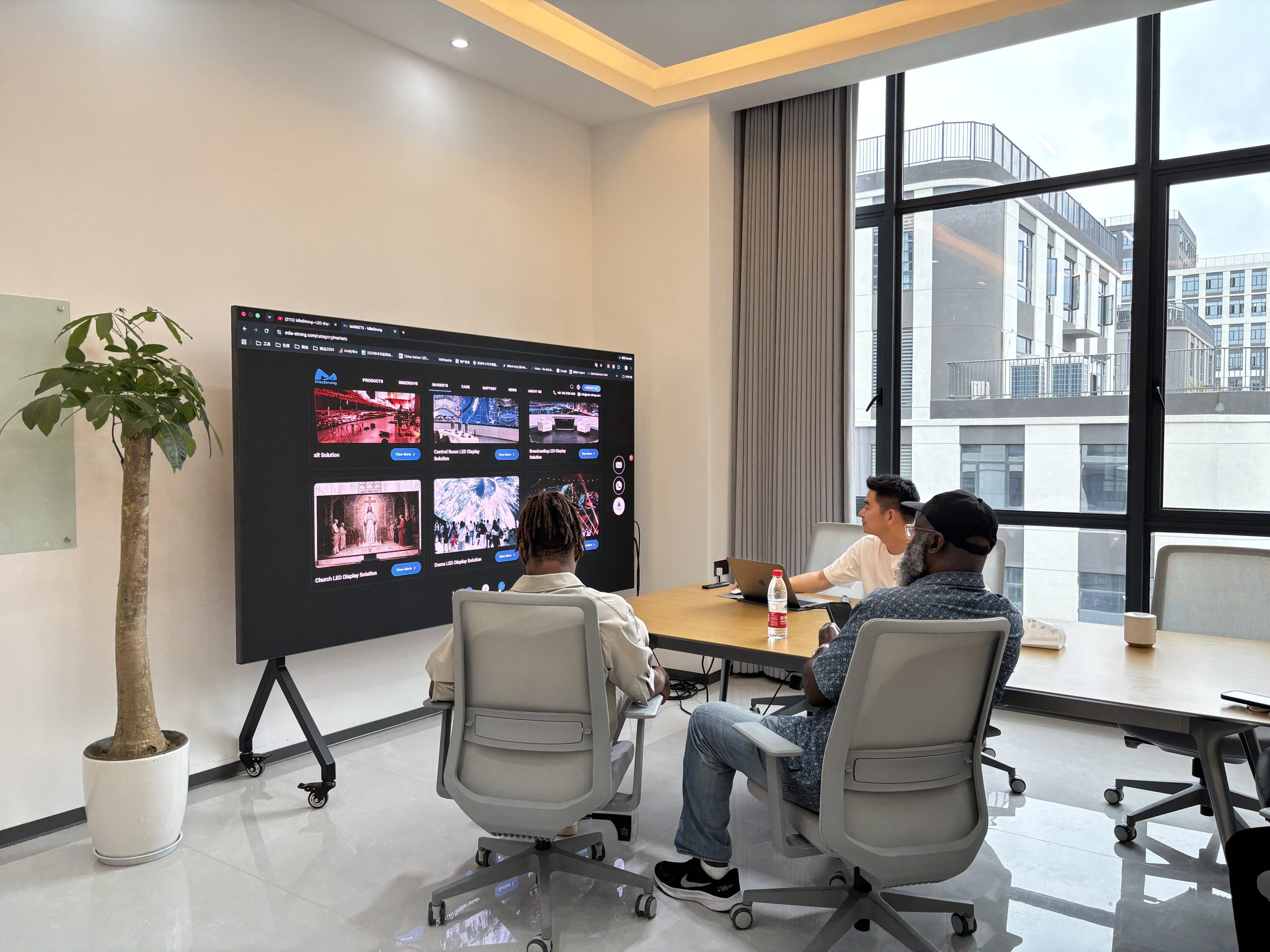 LED Solution Discussion in Conference Room