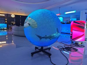 6 Creative LED Displays Changing How Retail Stores Attract Customers
