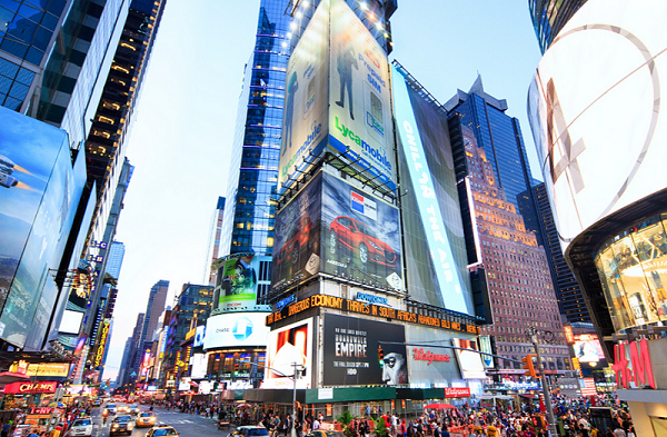Intelligent Rotating LED Display for Supermarkets, Dynamic Empowers Offline Stores